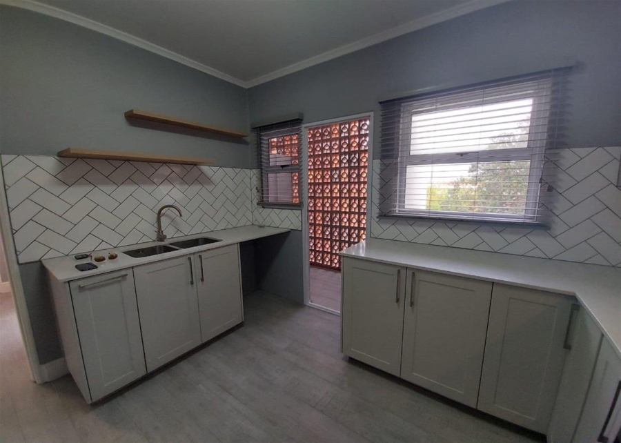 To Let 2 Bedroom Property for Rent in Claremont Western Cape